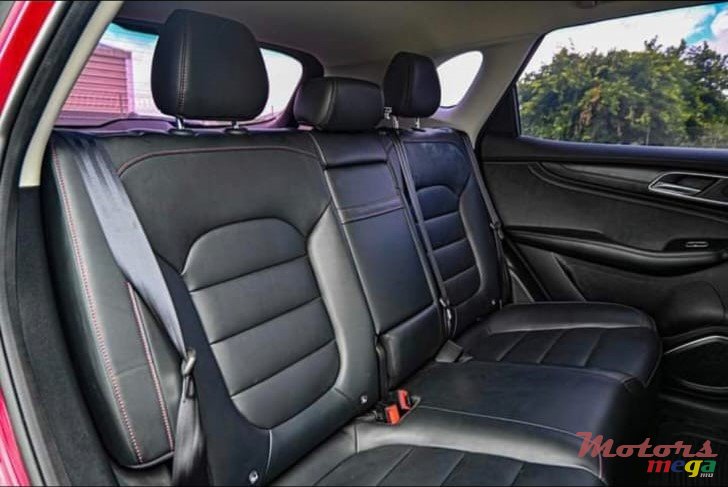 2021' MG HS Luxury photo #5