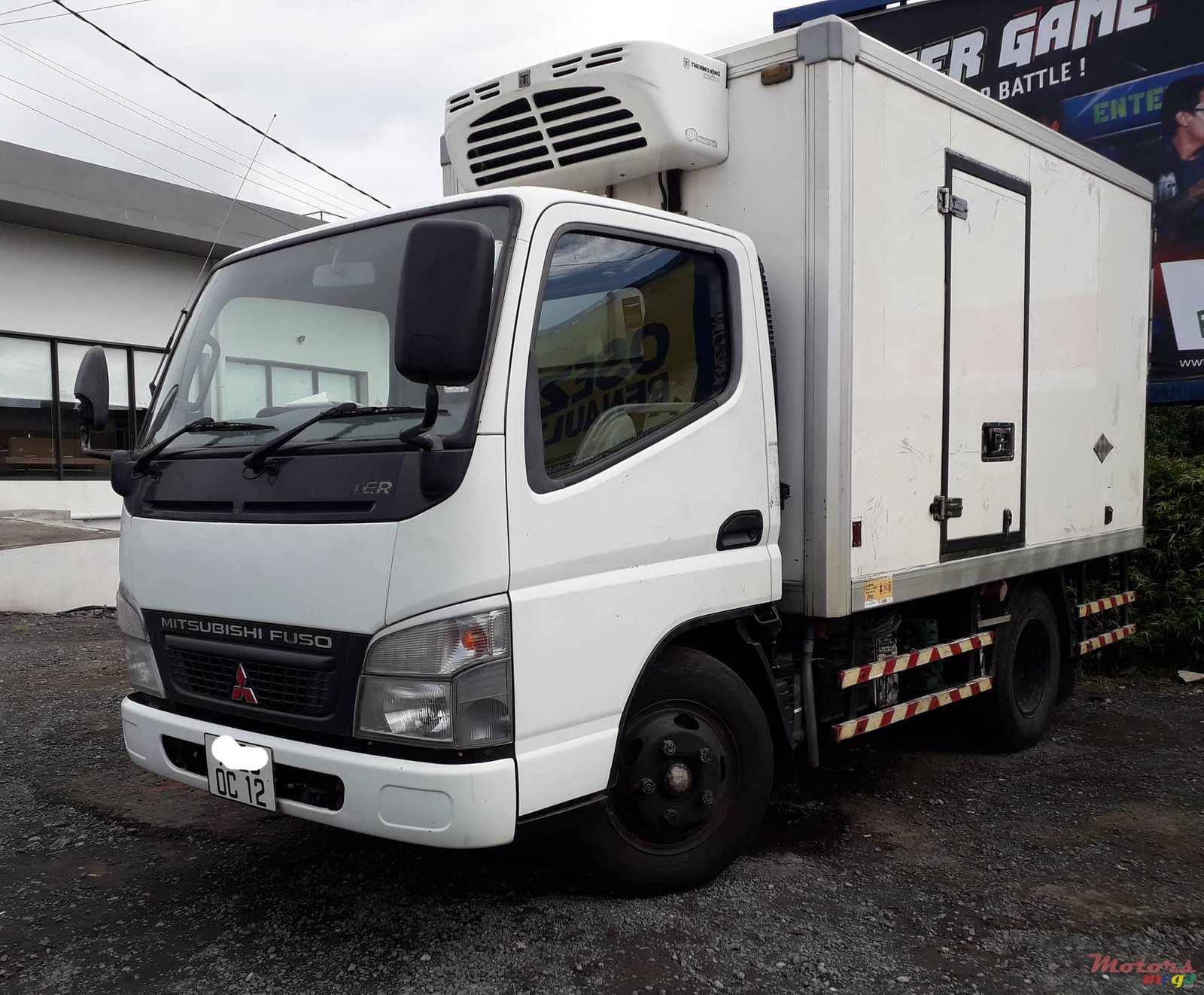 2012' Mitsubishi canter photo #1