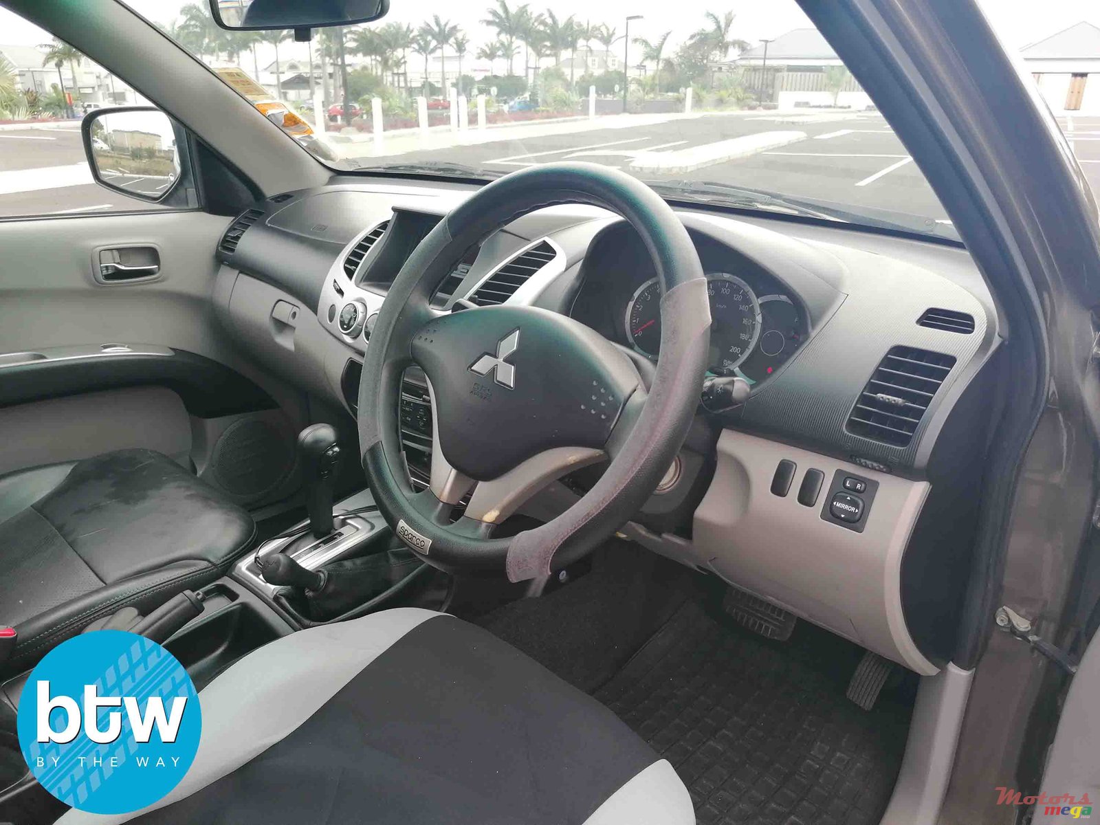 2011' Mitsubishi L 200 Sportero photo #5