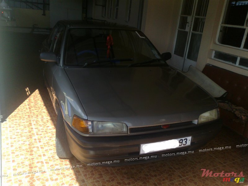 1993' Mazda 323 local photo #1