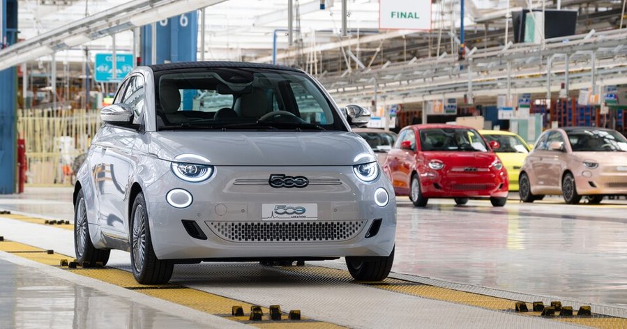 En raison d'une trop faible demande, Fiat n'a d'autre choix que de stopper la production de sa 500 électrique