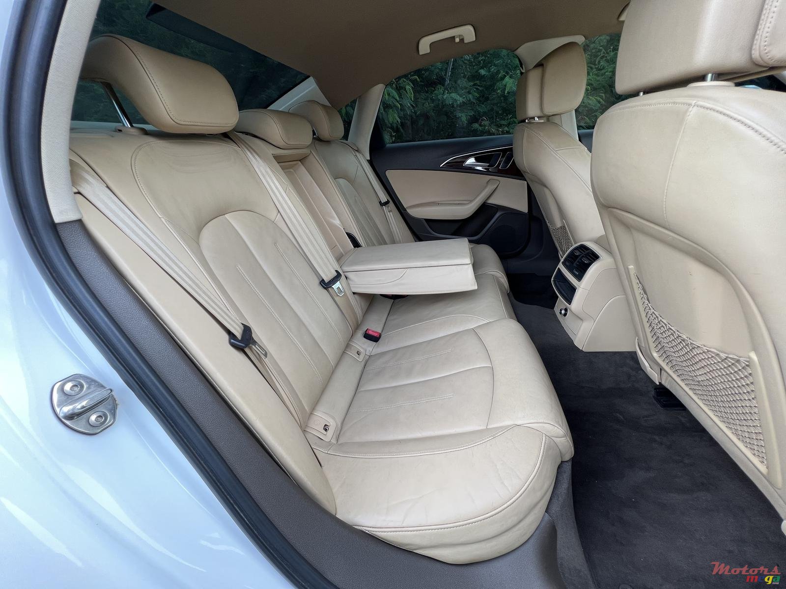 2012' Audi A6 photo #7