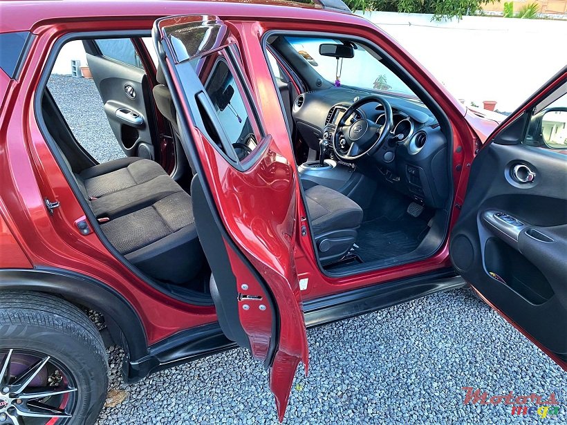 2011' Nissan Juke Auto 1.6L photo #4