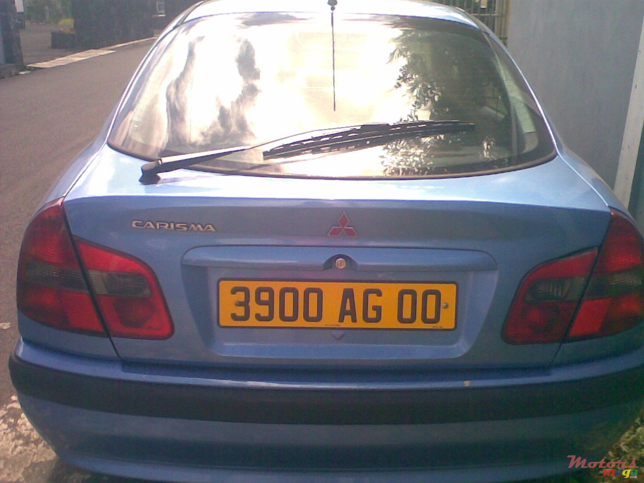 2000' Mitsubishi photo #2