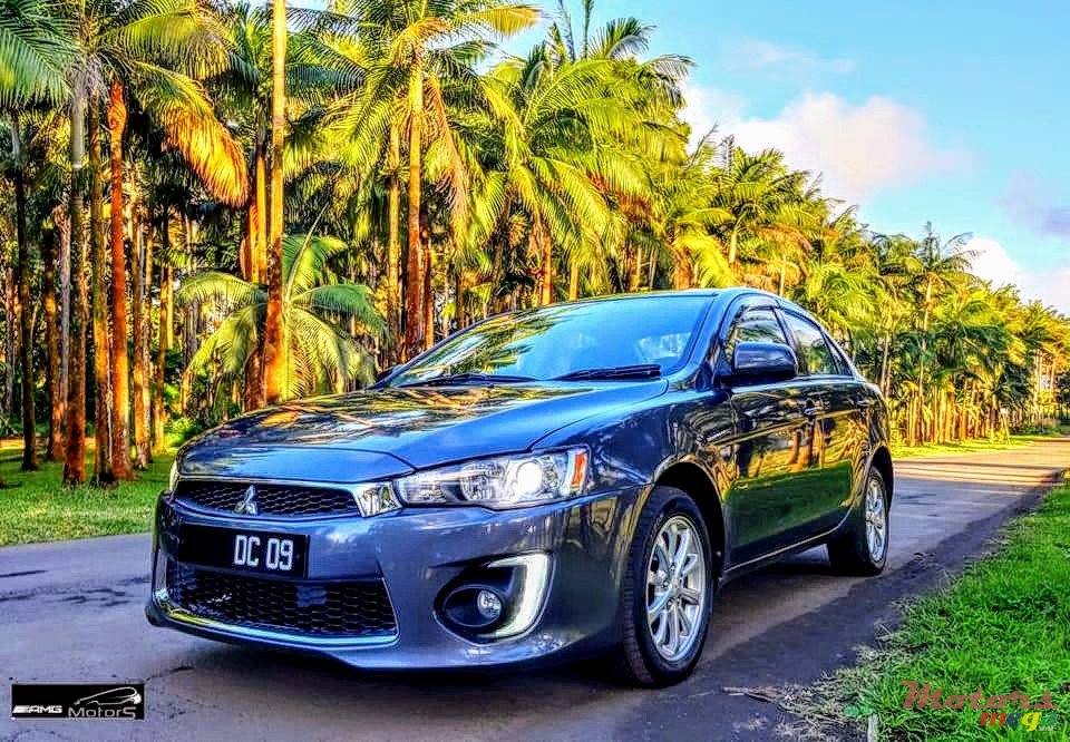 2009' Mitsubishi Lancer EX Facelift GLS photo #3