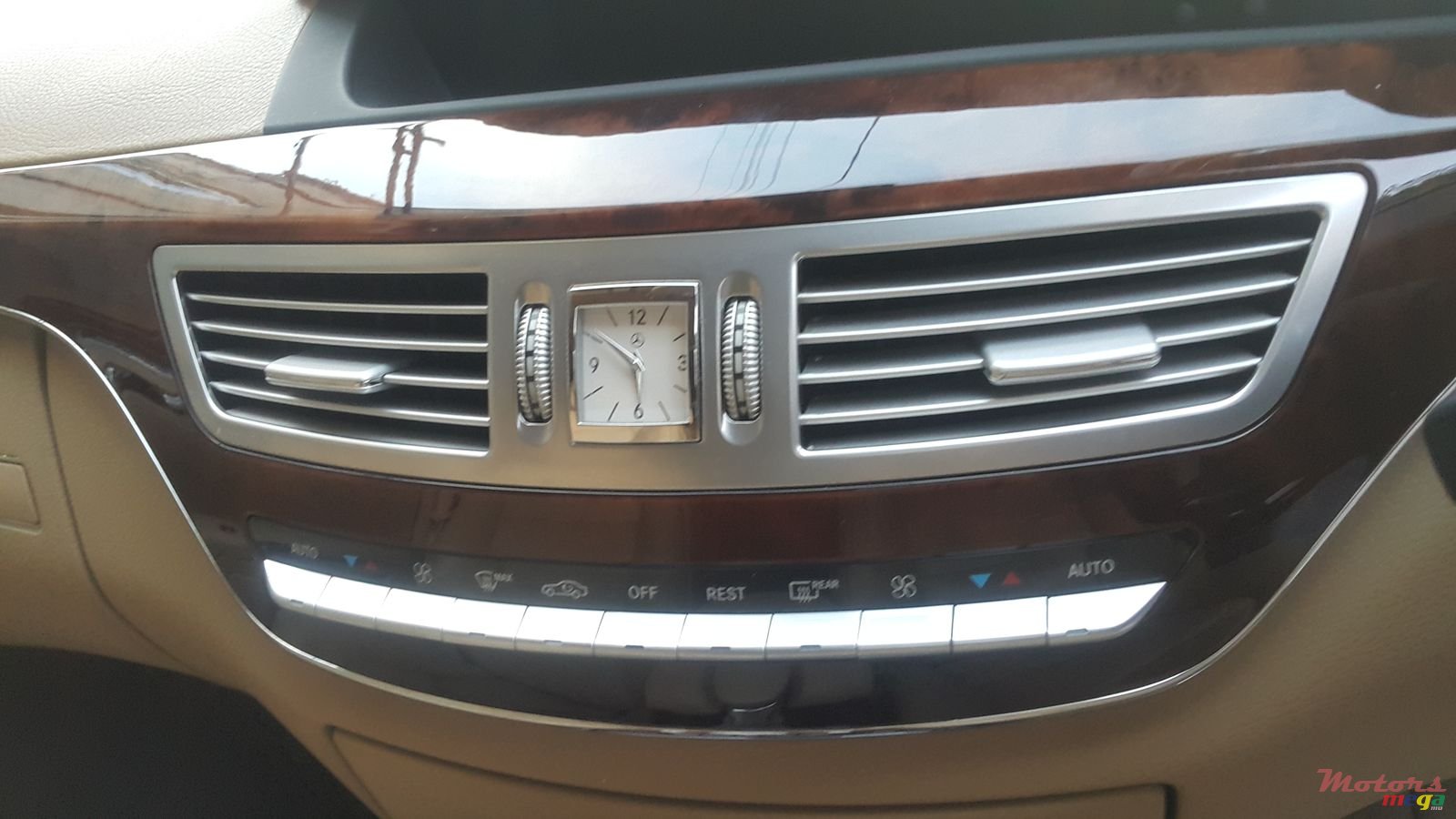 2009' Mercedes-Benz S 350 photo #3