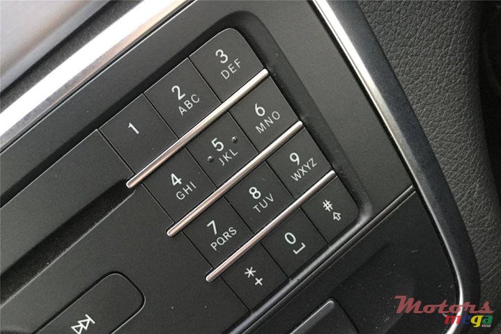 2014' Mercedes-Benz CLA 250 dorigine photo #6