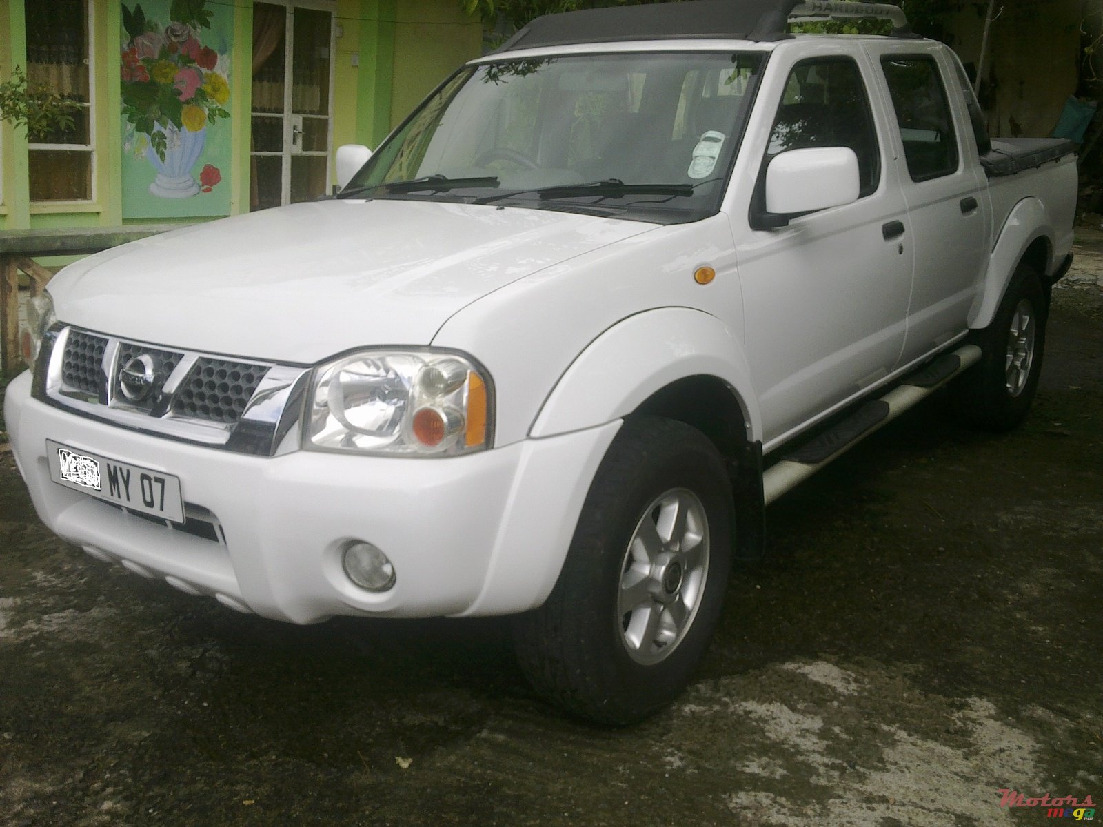 2007' Nissan Hardbody photo #1