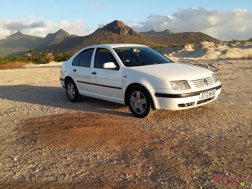 2000' Volkswagen Bora MK4 photo #1