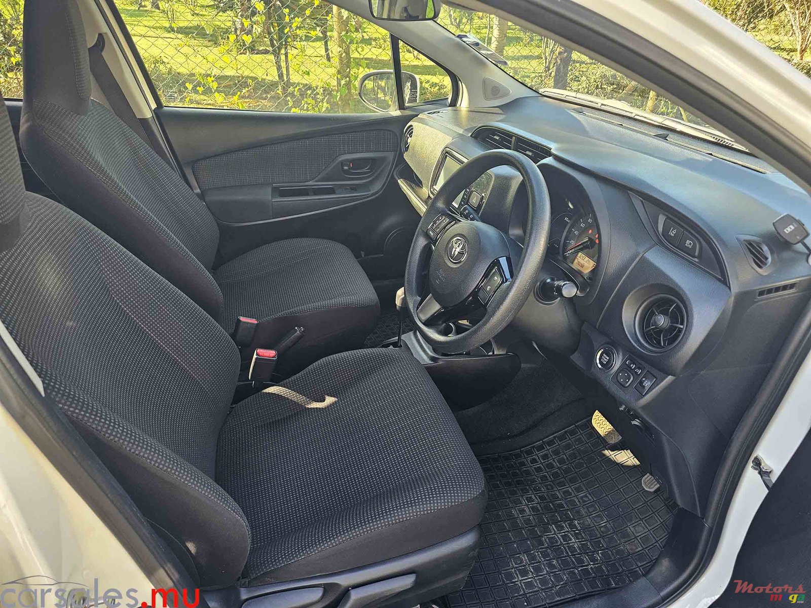 2019' Toyota Vitz 1.0 photo #6