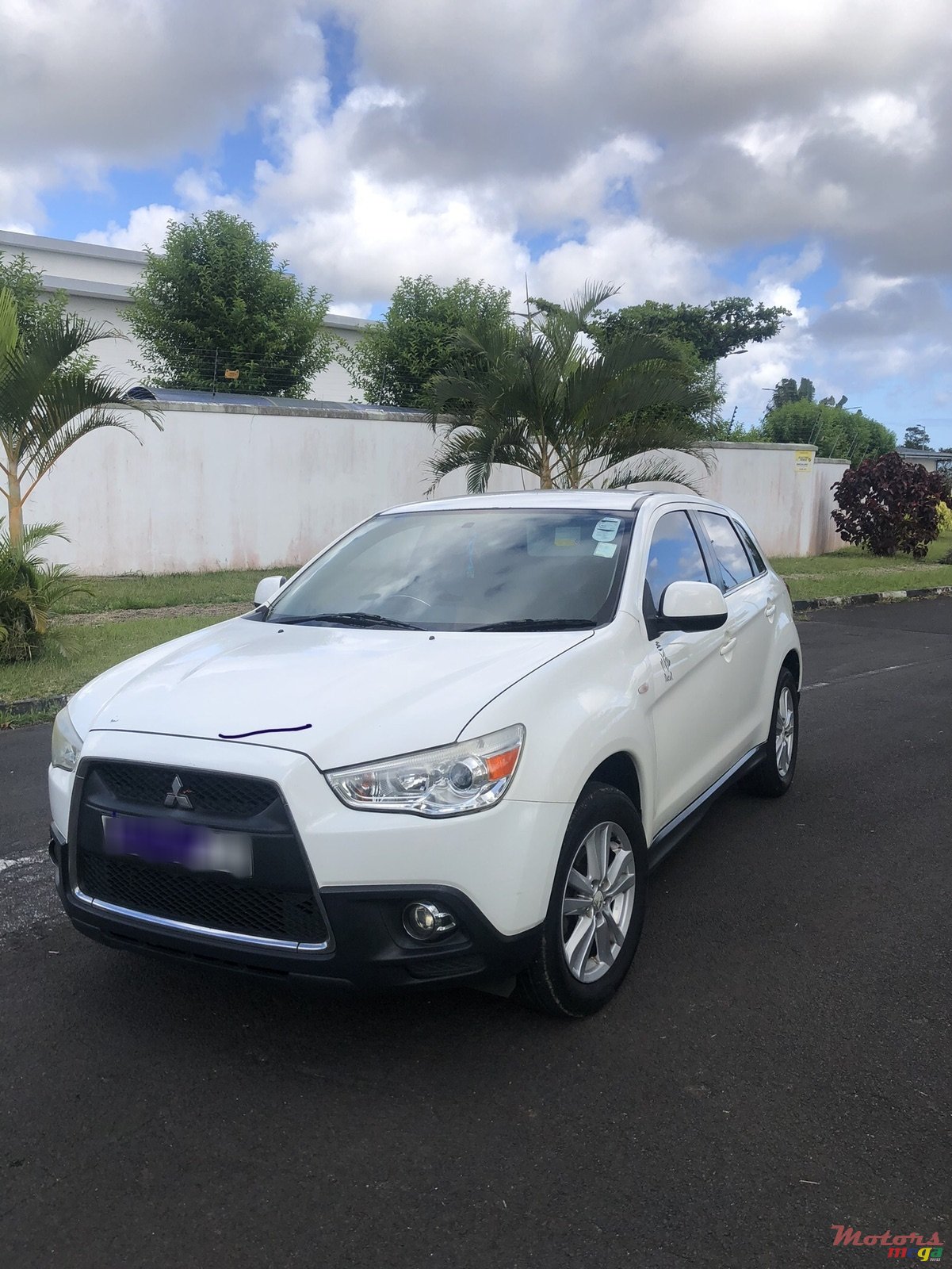 2013' Mitsubishi ASX photo #4