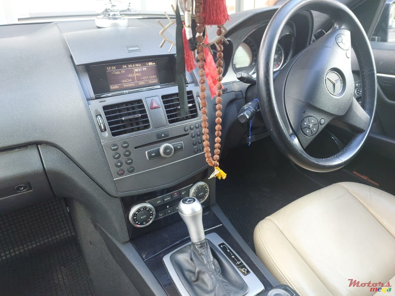 2010' Mercedes-Benz C 180 photo #5