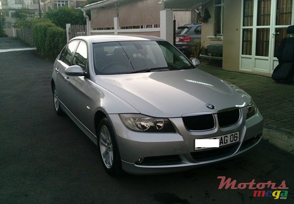 2006' BMW 320i photo #1