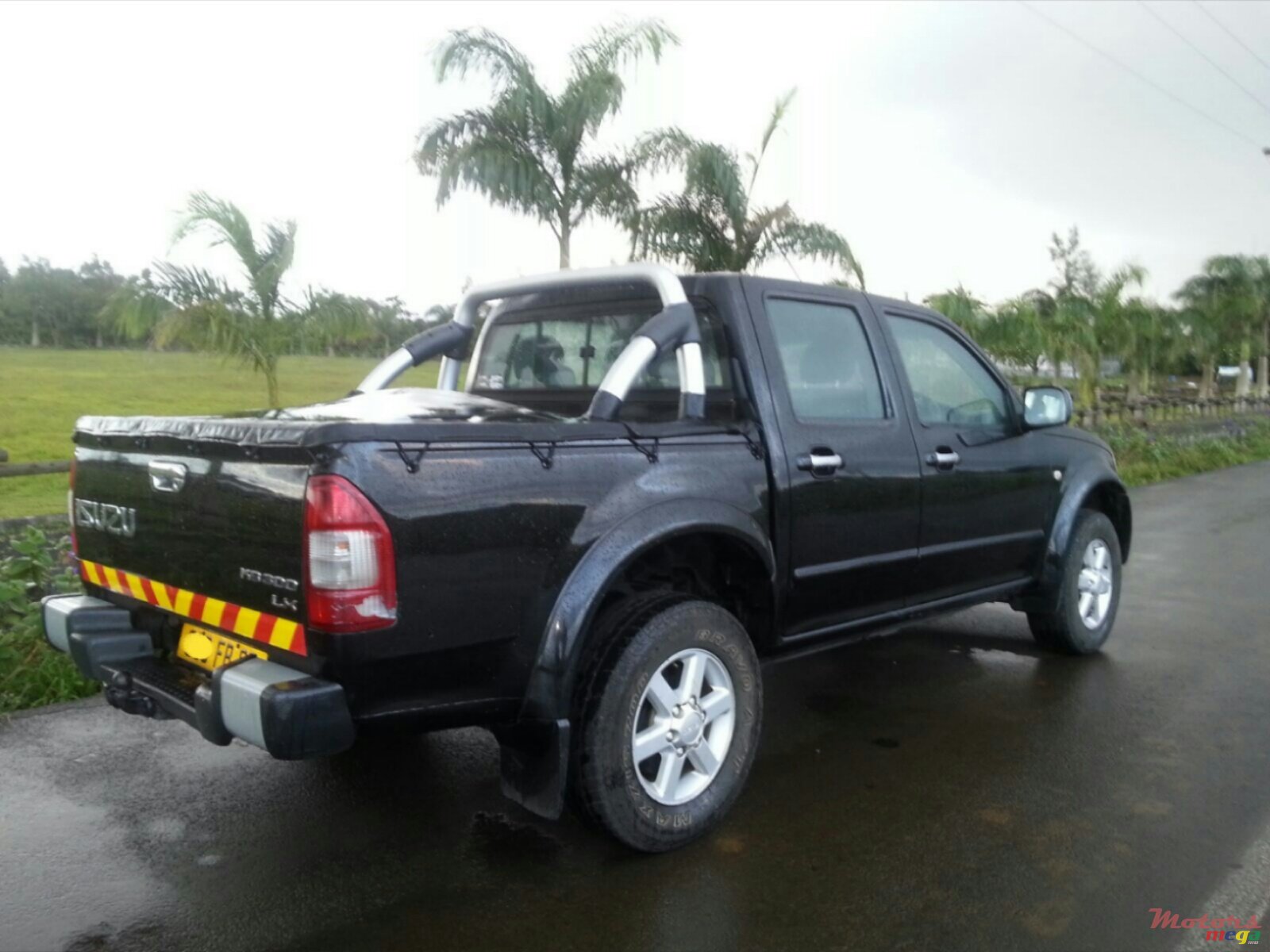 2007' Isuzu 3.0 turbo photo #2