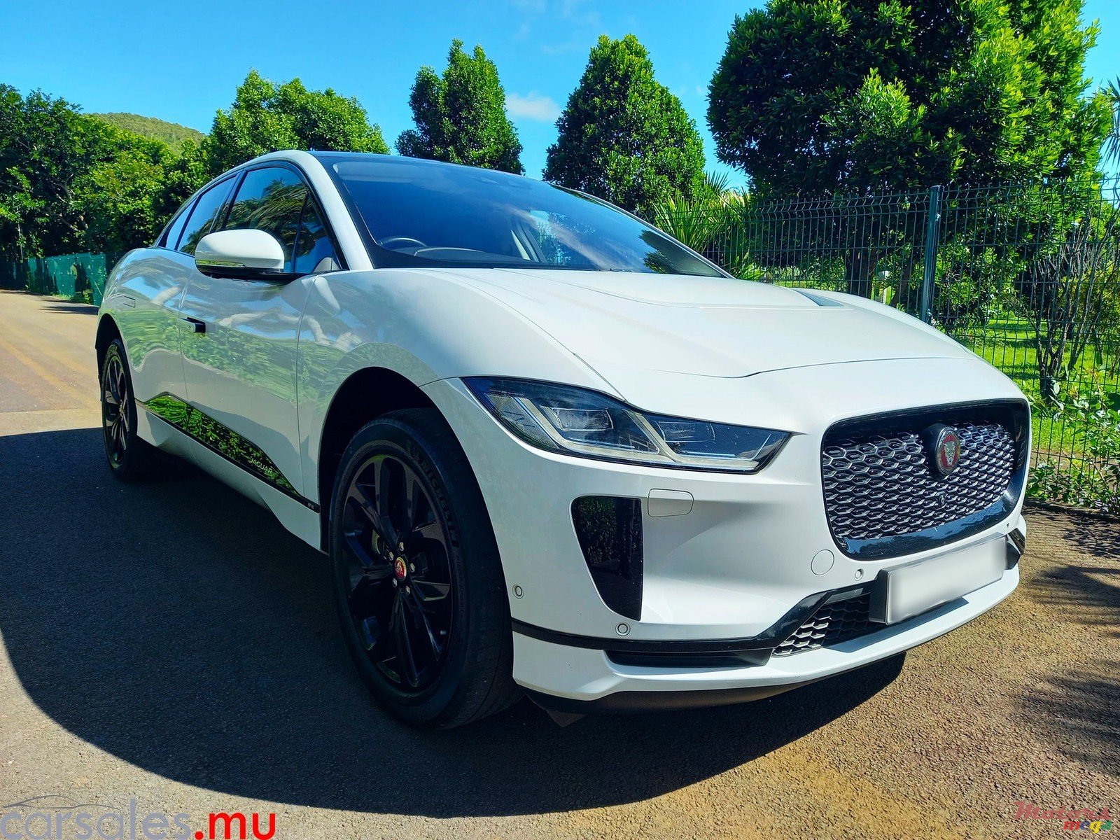 2019' Jaguar I-Pace SE EV400 AWD 294Kw photo #1
