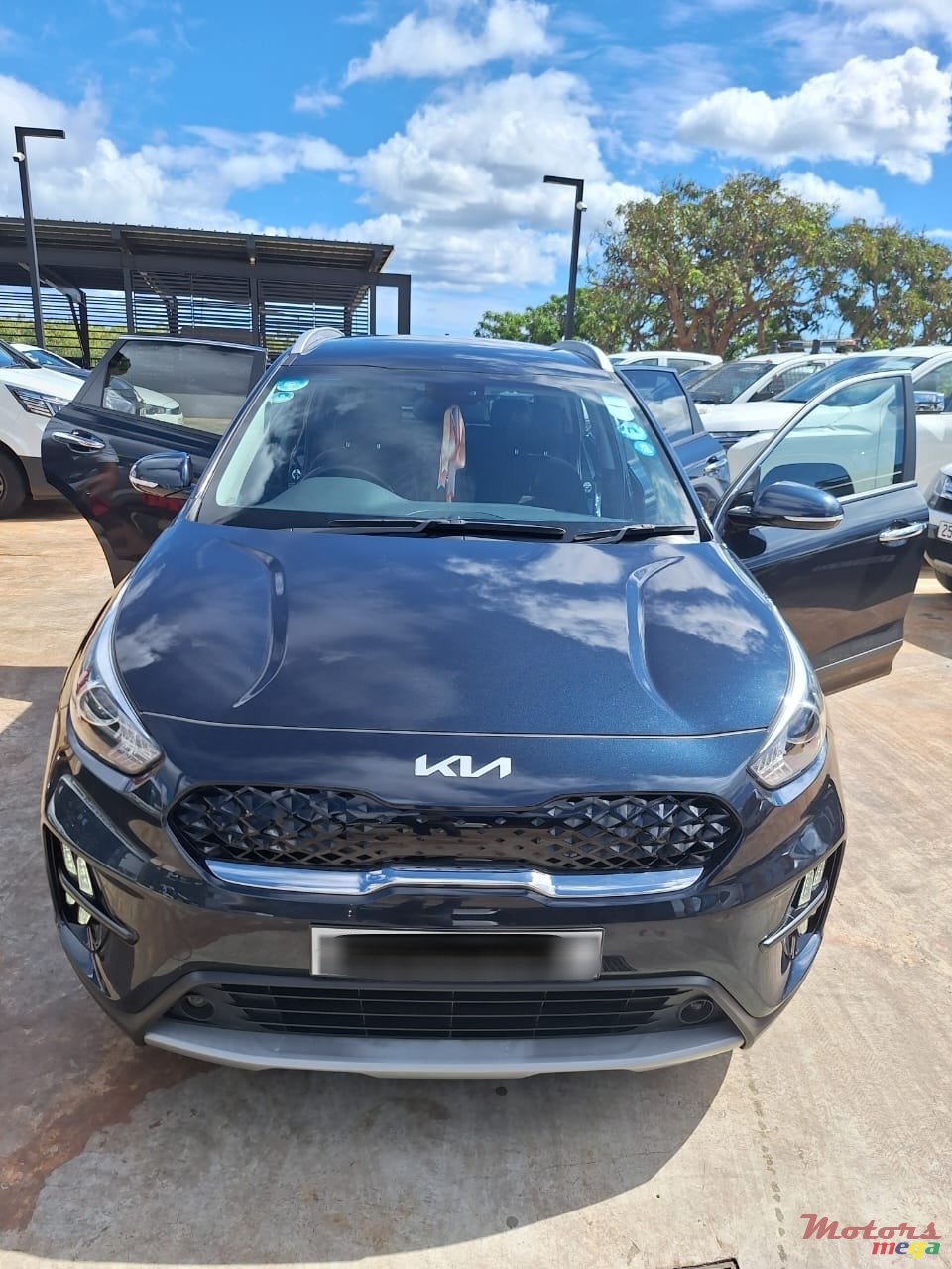 2023' Kia Niro photo #2