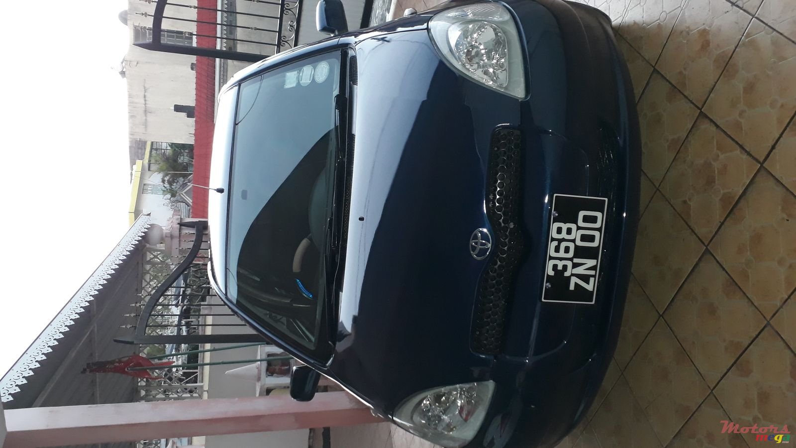 2000' Toyota Vitz photo #1