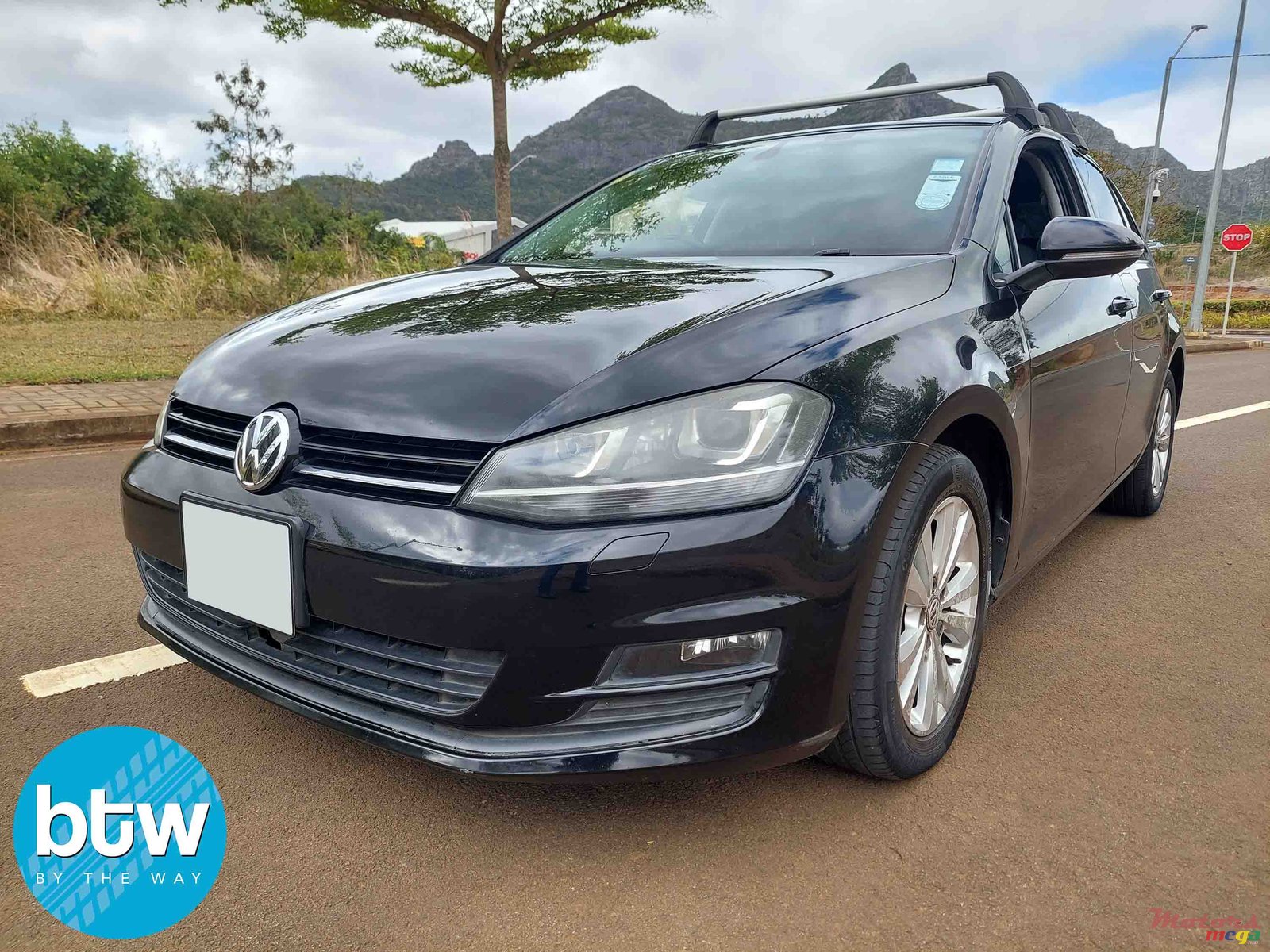 2014' Volkswagen Golf VII photo #2