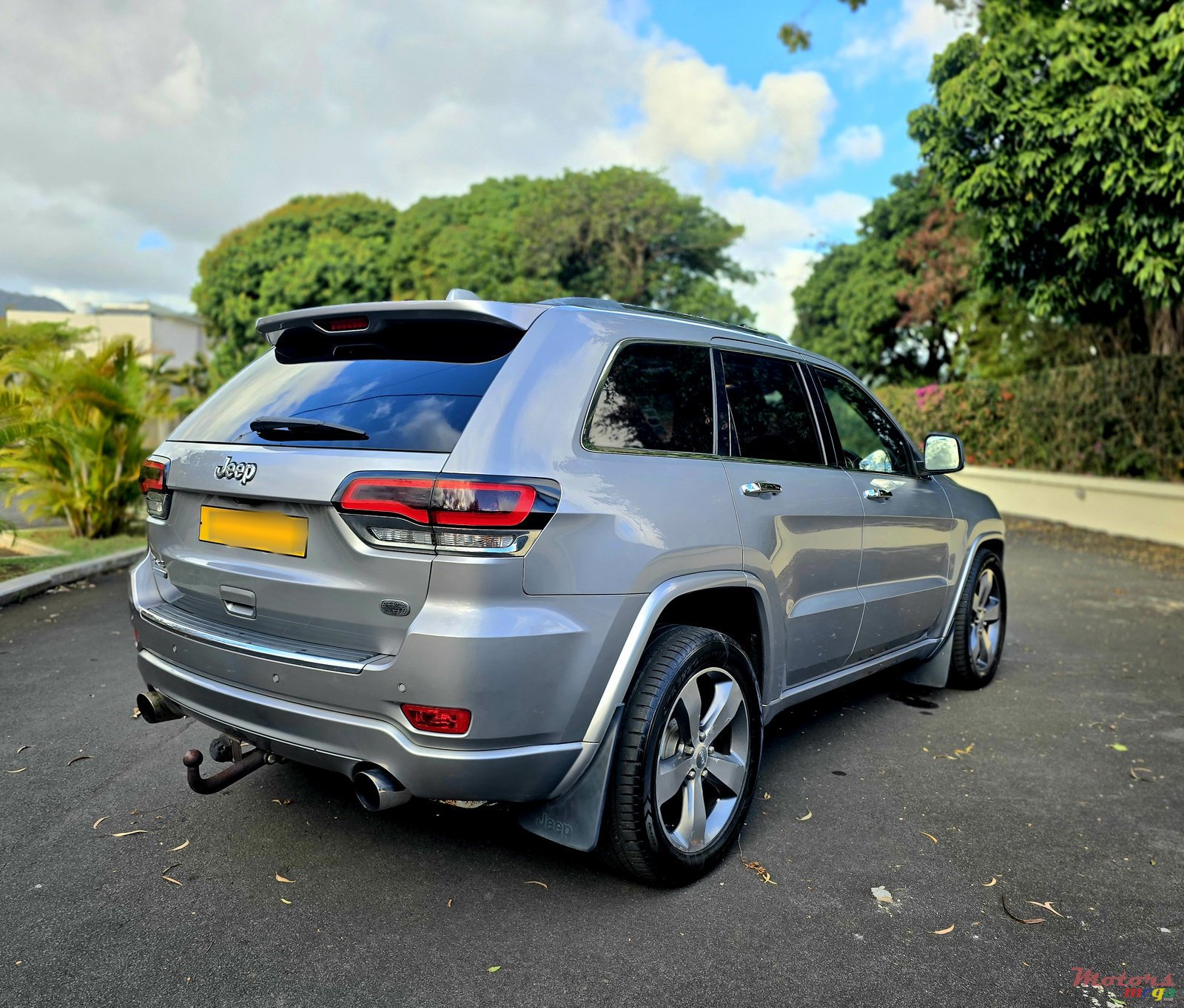 2016' Jeep Grand Cherokee Overland Edition photo #3