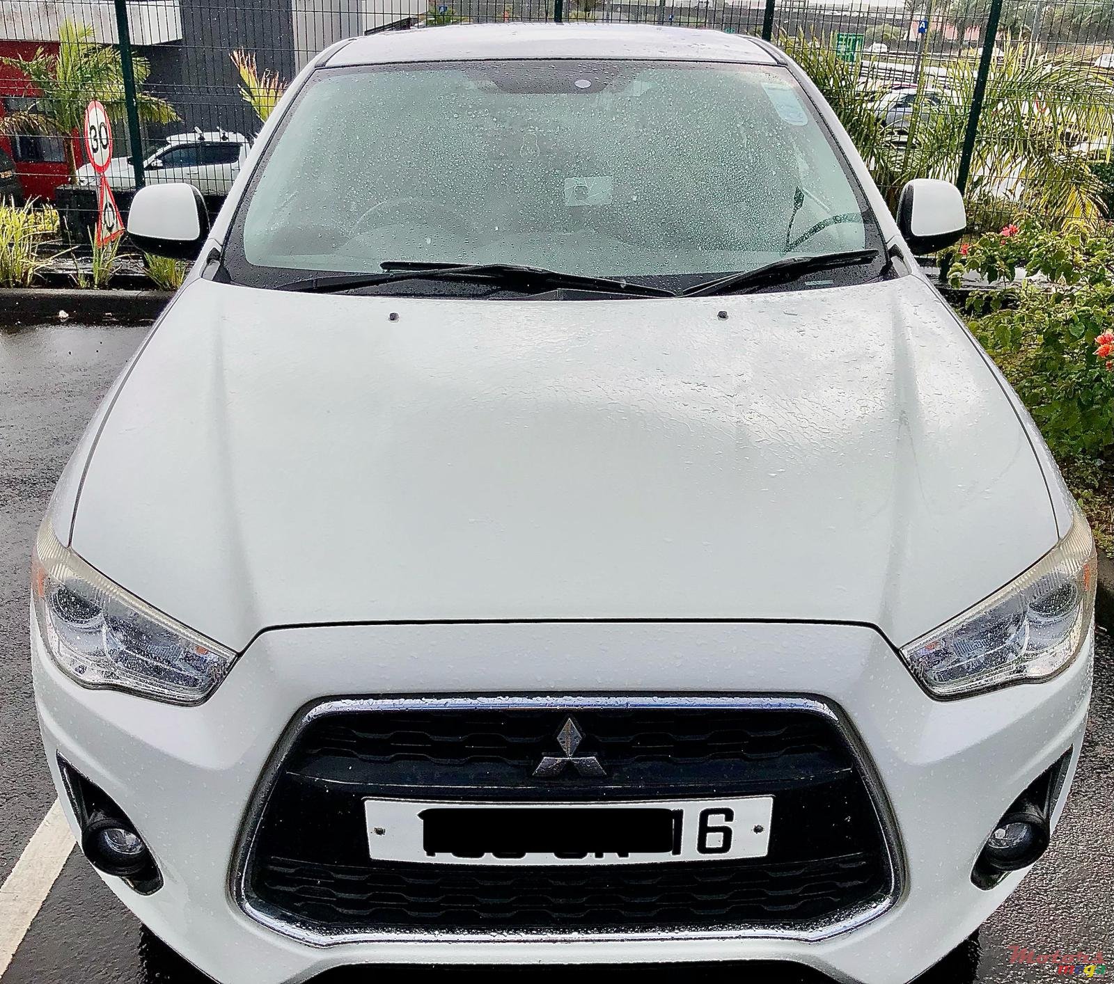 2016' Mitsubishi ASX photo #1