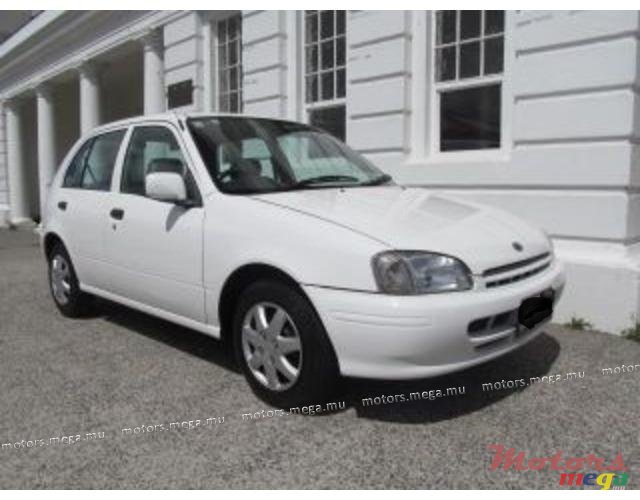 1999' Toyota Starlet photo #1