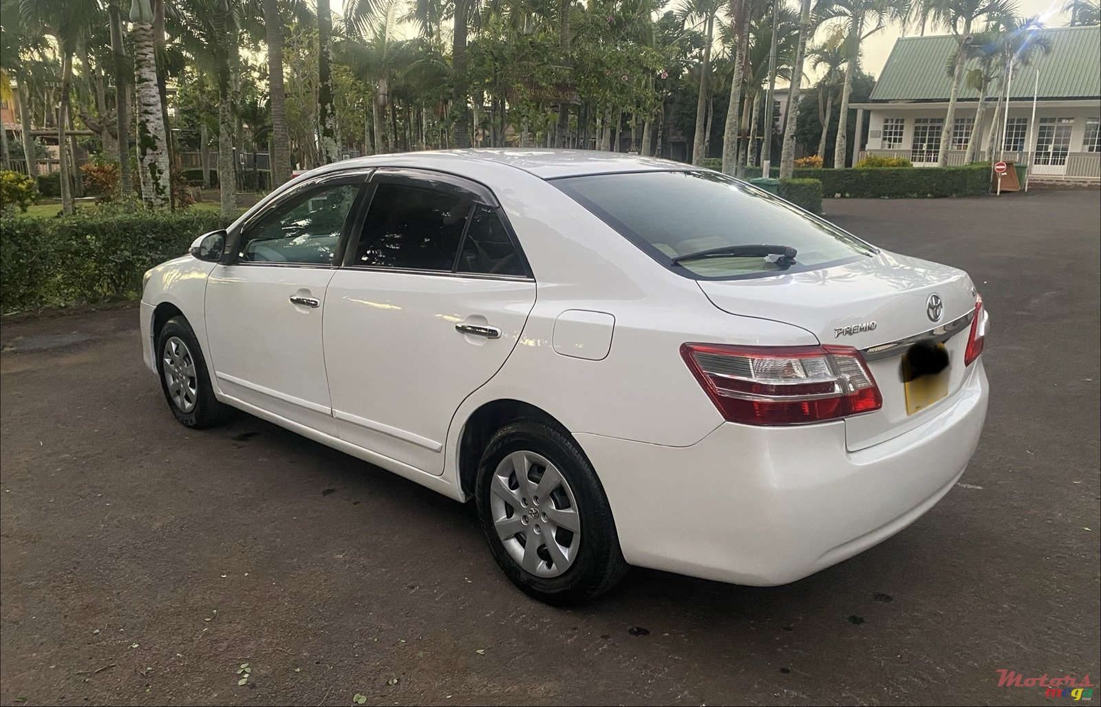 2014' Toyota Premio LPG photo #4