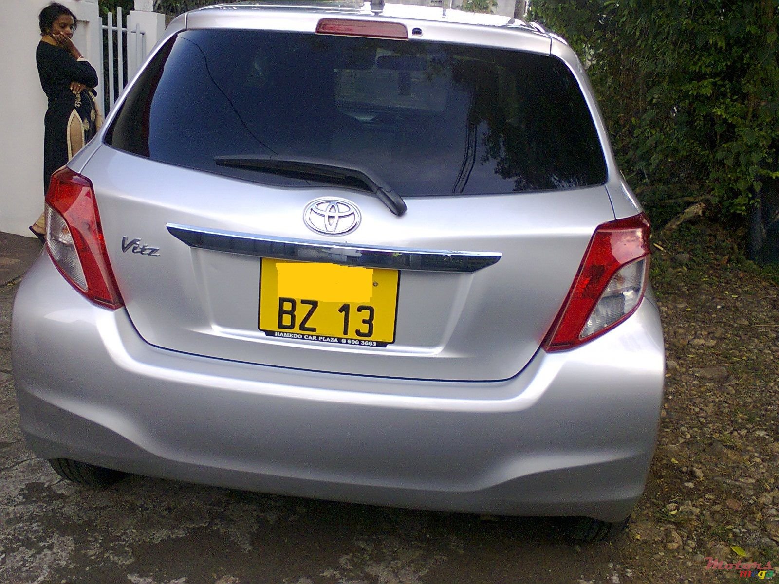 2013' Toyota Vitz photo #3