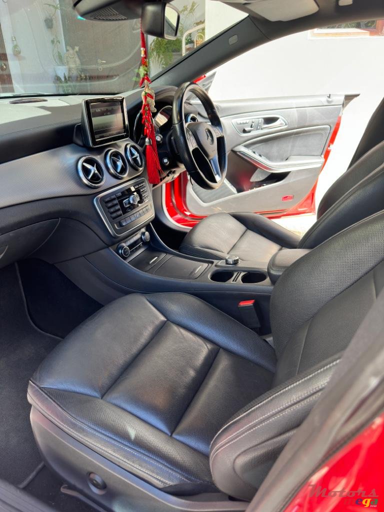 2014' Mercedes-Benz CLA 180 No photo #5