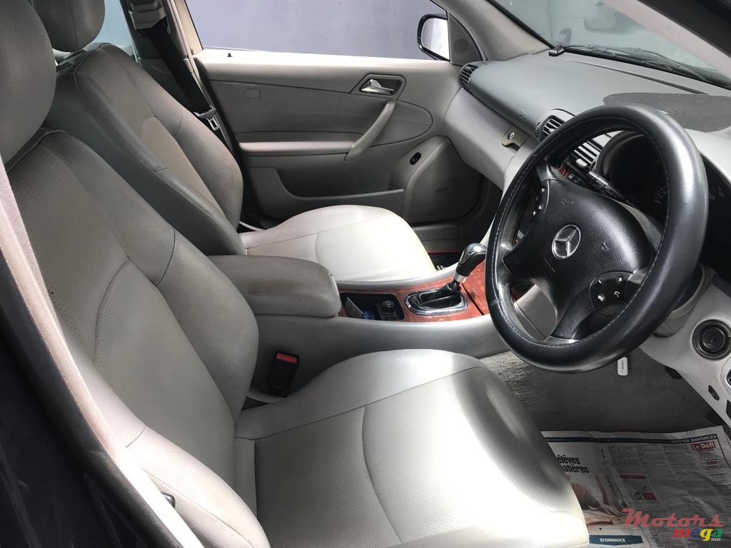 2002' Mercedes-Benz C-Class 180 photo #4