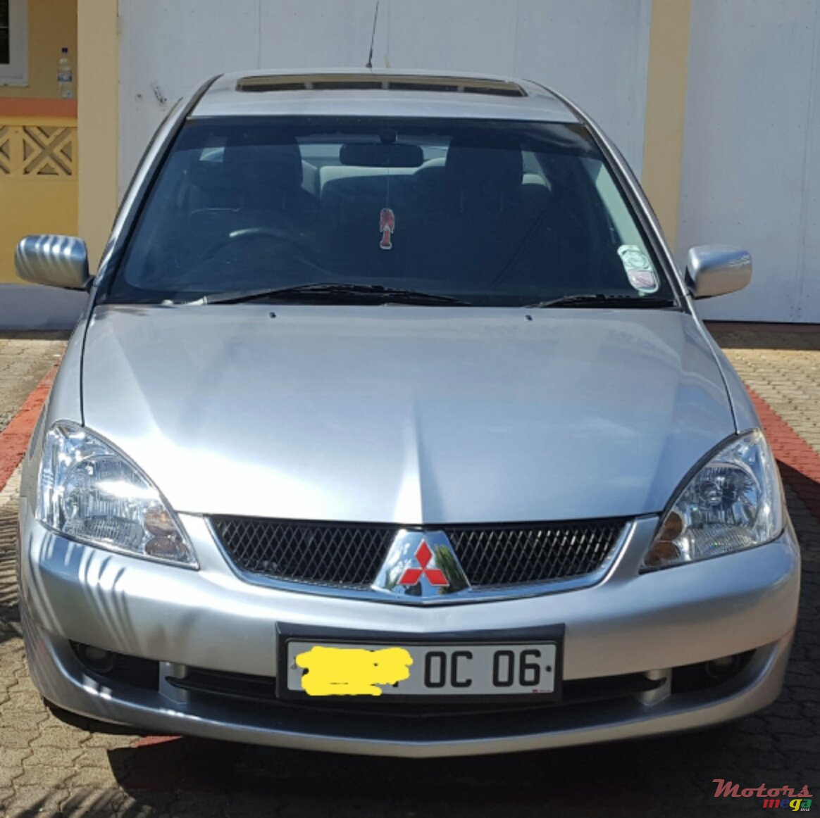 2006' Mitsubishi Lancer photo #1