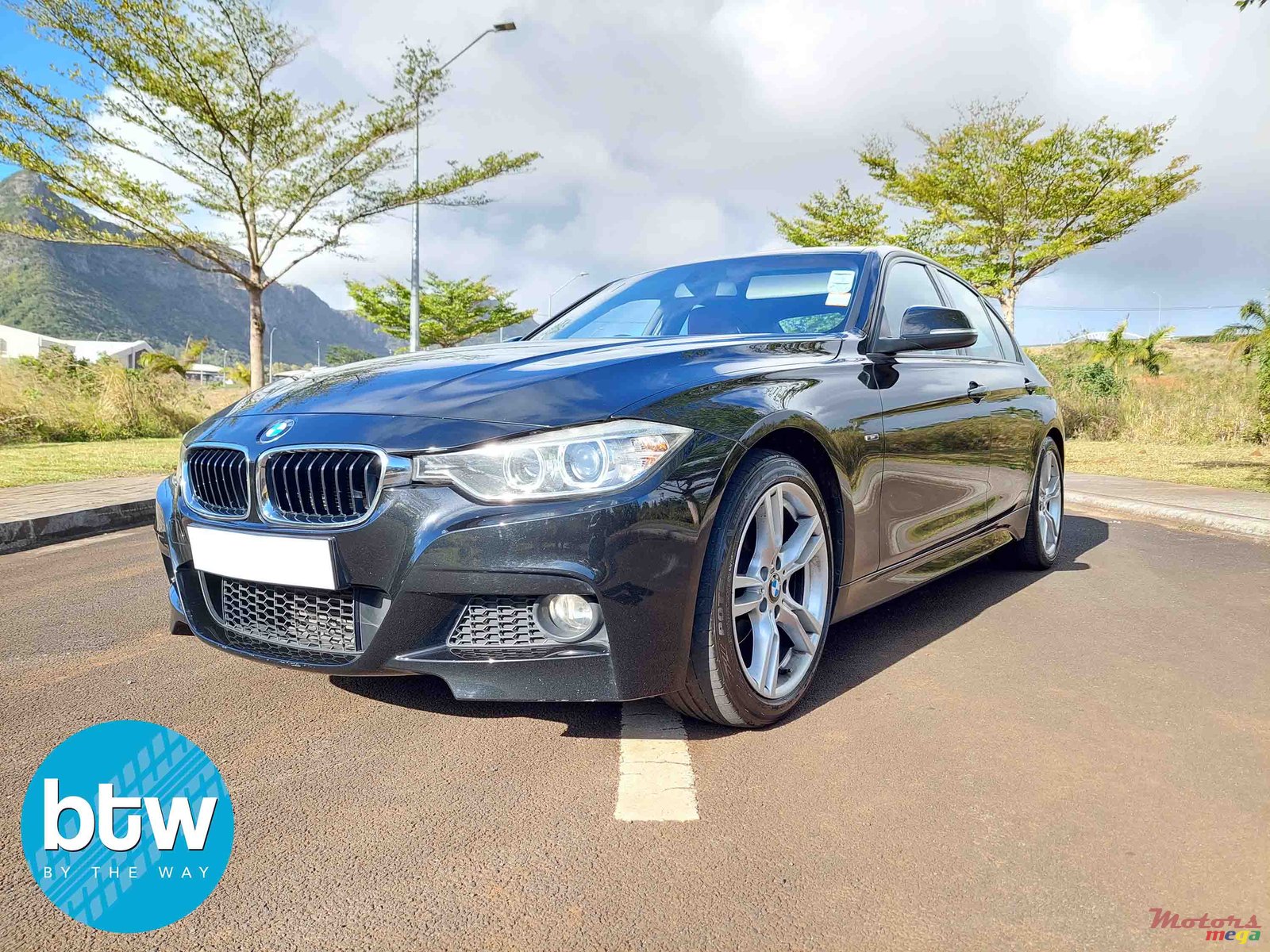 2014' BMW 320 photo #2