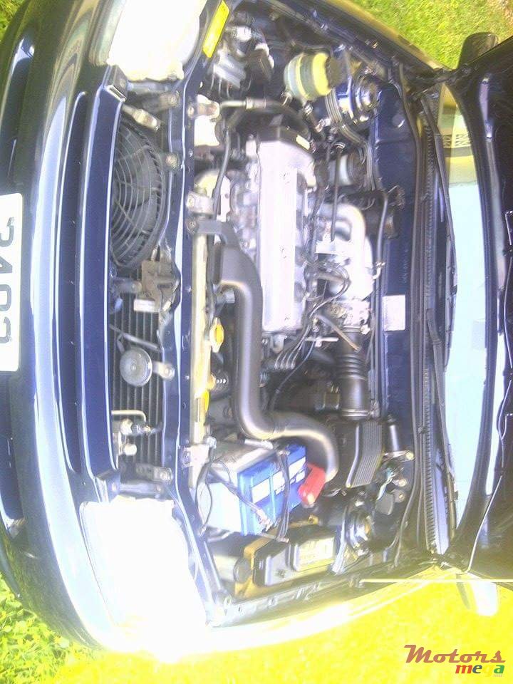 1998' Toyota Starlet photo #2