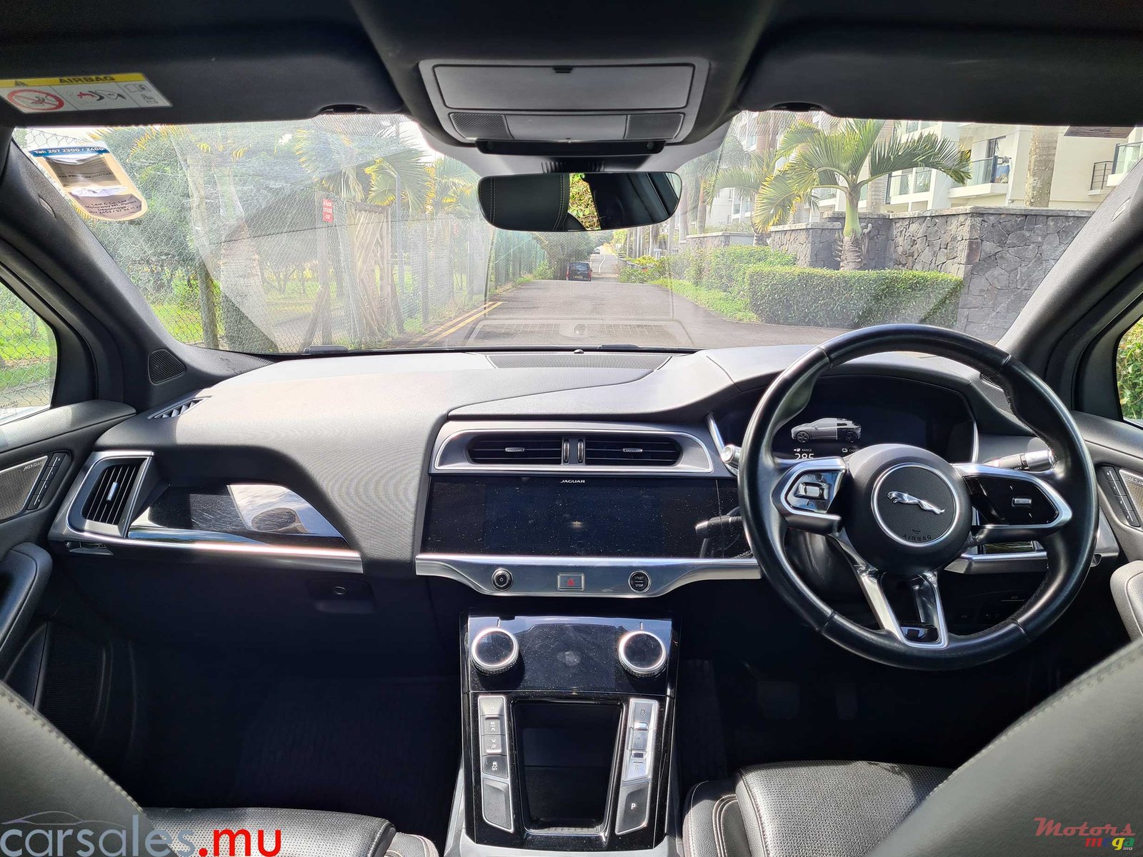 2019' Jaguar I-Pace EV400 SE AWD photo #6