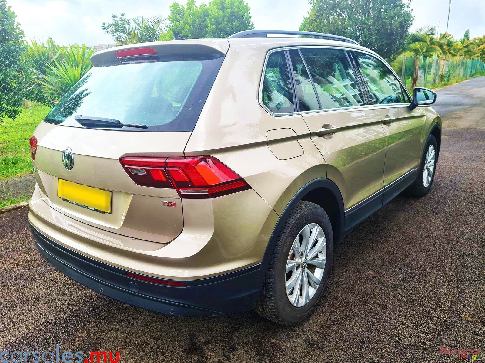 2017' Volkswagen Tiguan 1.4 TFSI photo #4