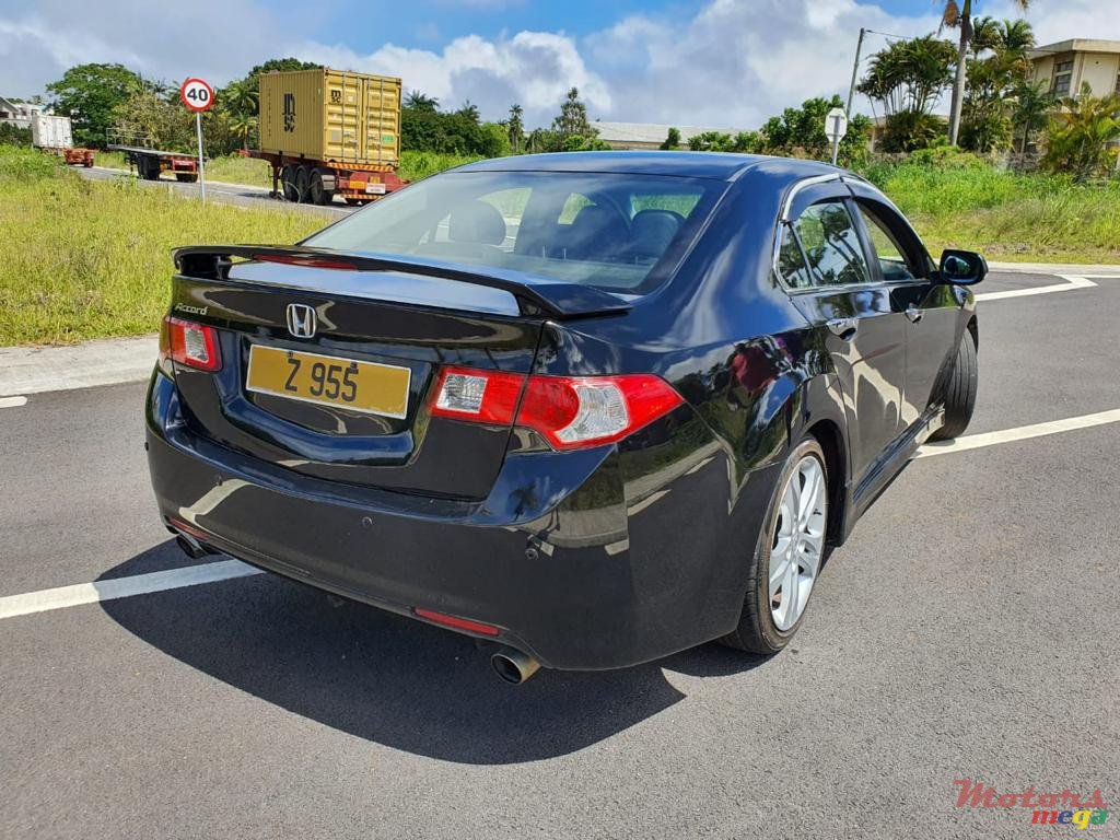 2010' Honda Accord photo #5