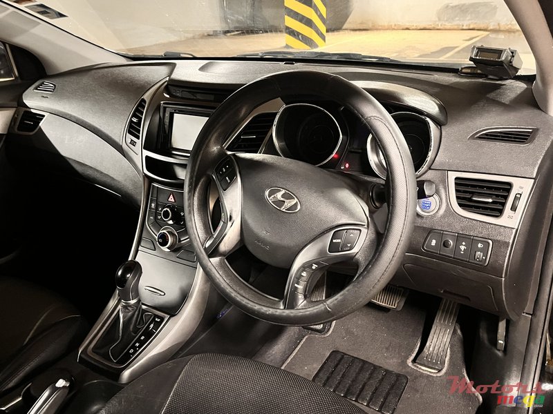 2014' Hyundai Elantra Elite photo #5