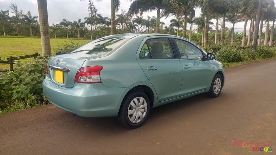 2008' Toyota Belta photo #2