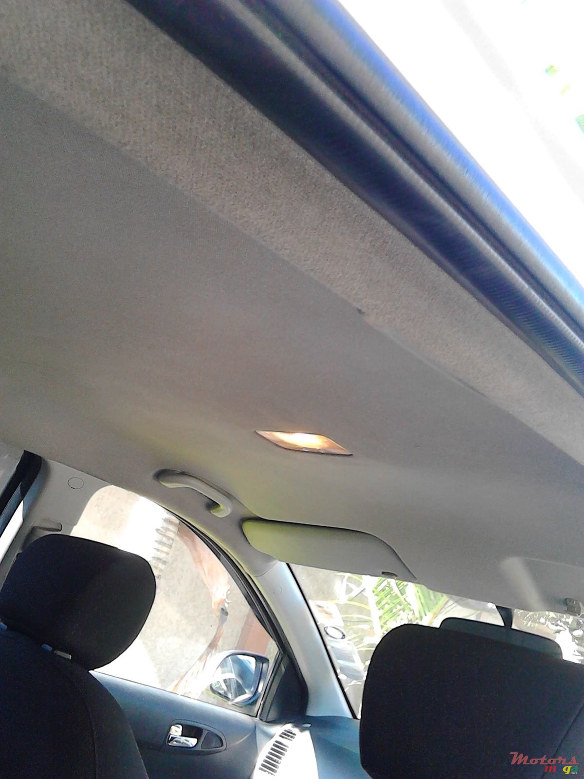 2011' Hyundai i20 photo #7