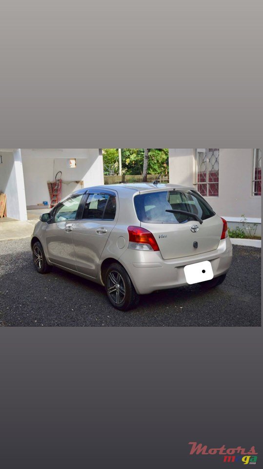 2010' Toyota Vitz photo #1