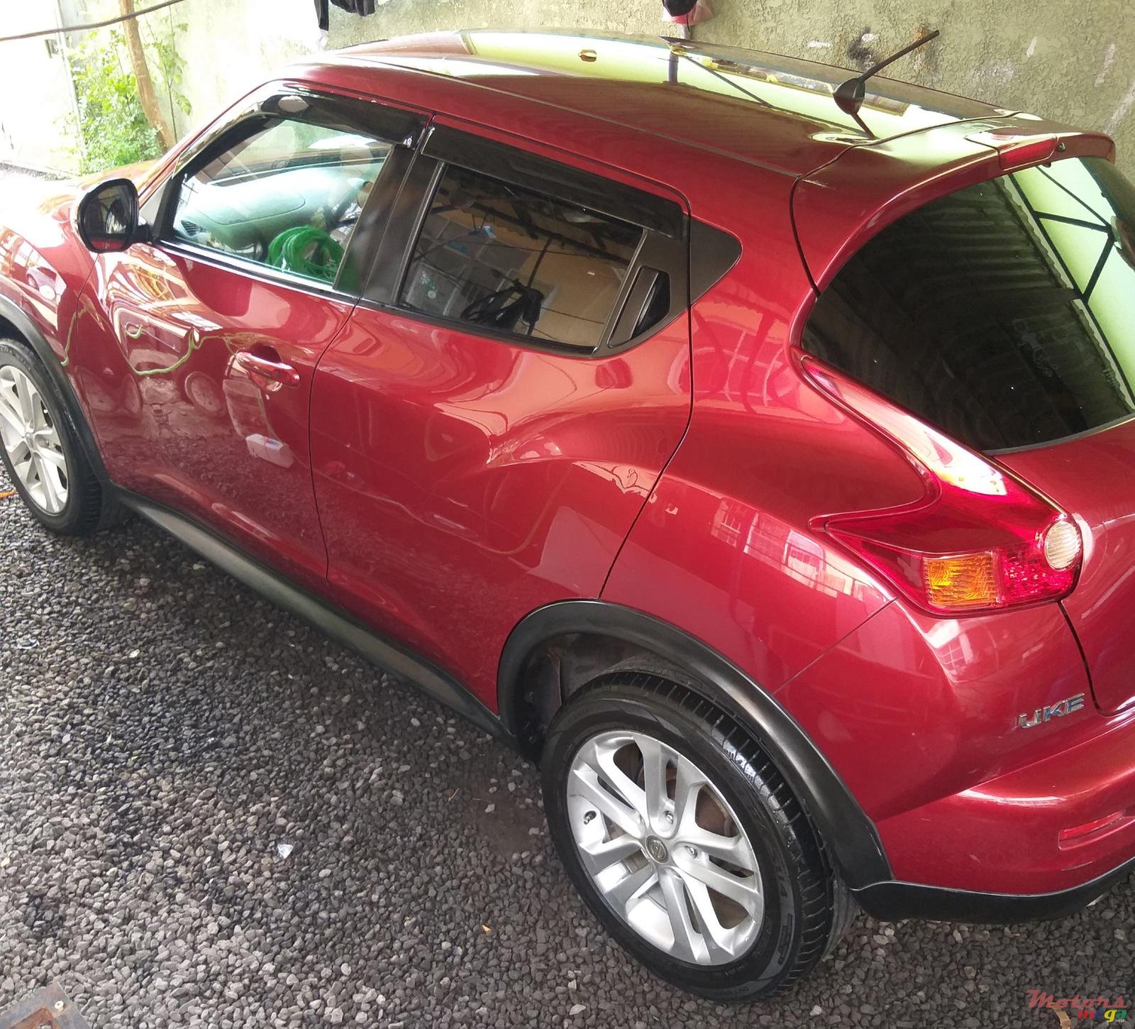 2012' Nissan Juke photo #1