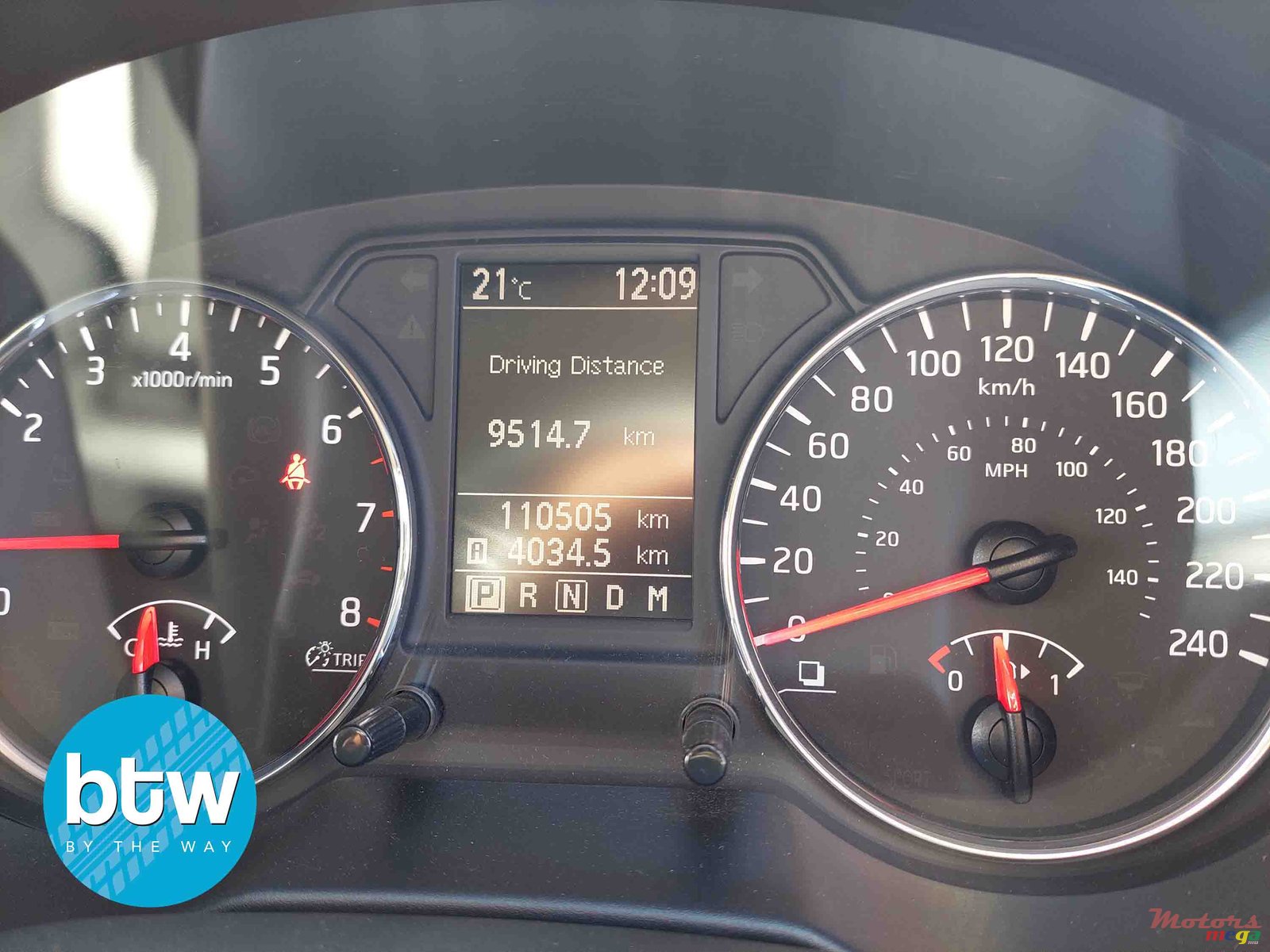 2013' Nissan X-Trail photo #7