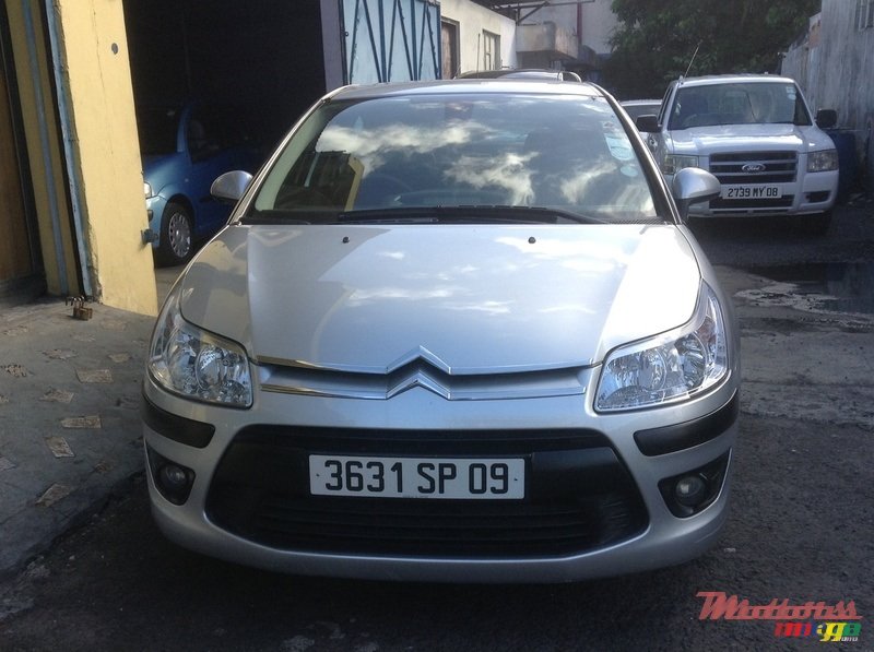 2009' Citroen C4 photo #1