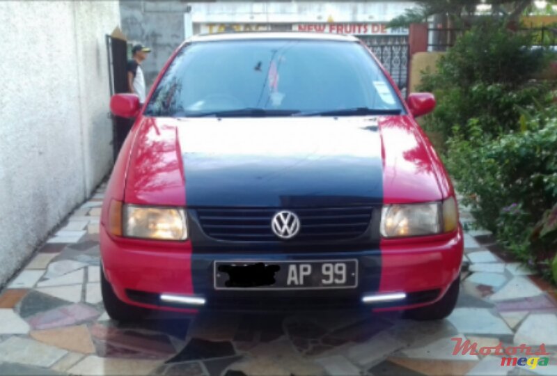 1999' Volkswagen Polo Hatchback photo #3