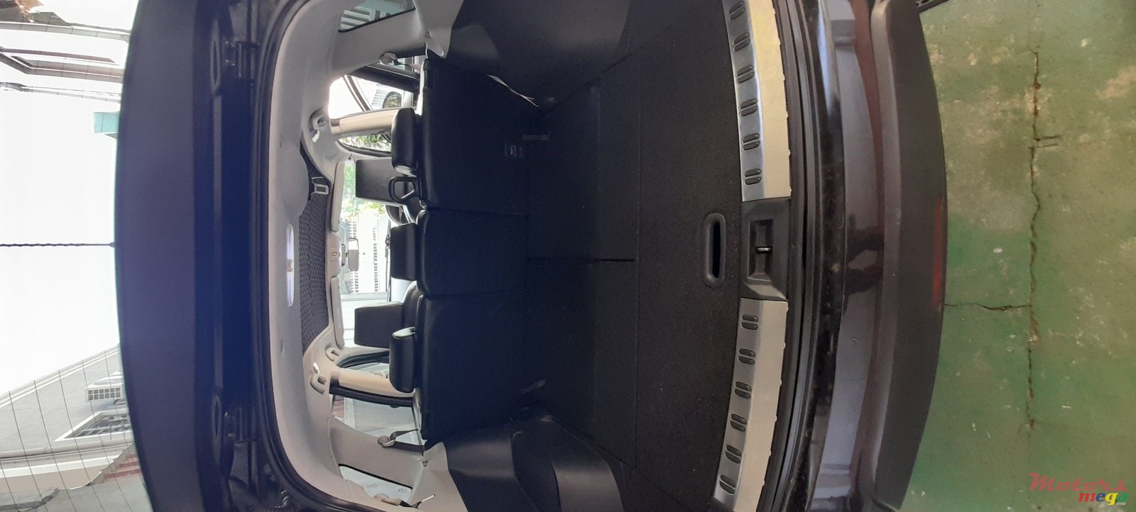 2009' Nissan Qashqai+2 photo #5