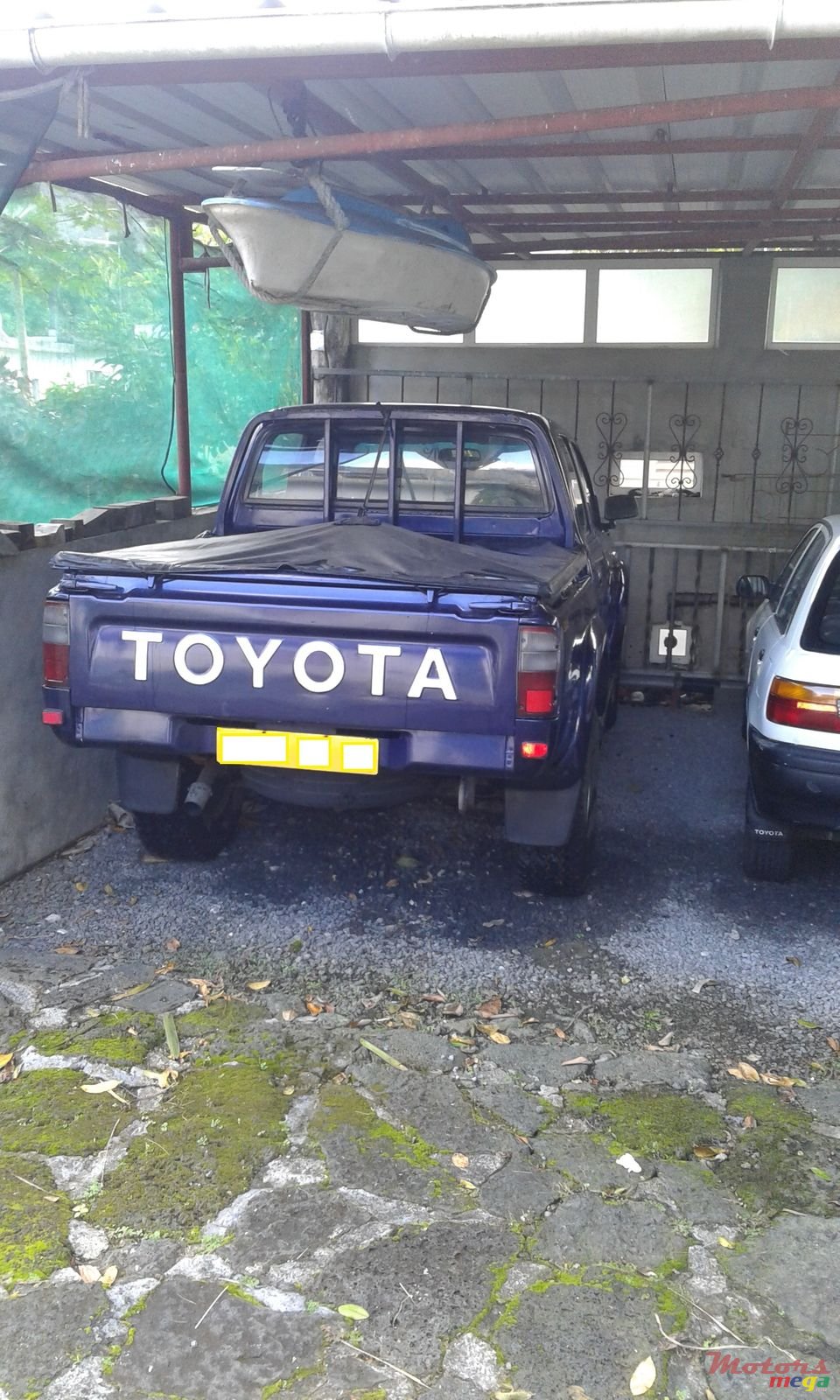 1999' Toyota Hilux photo #2