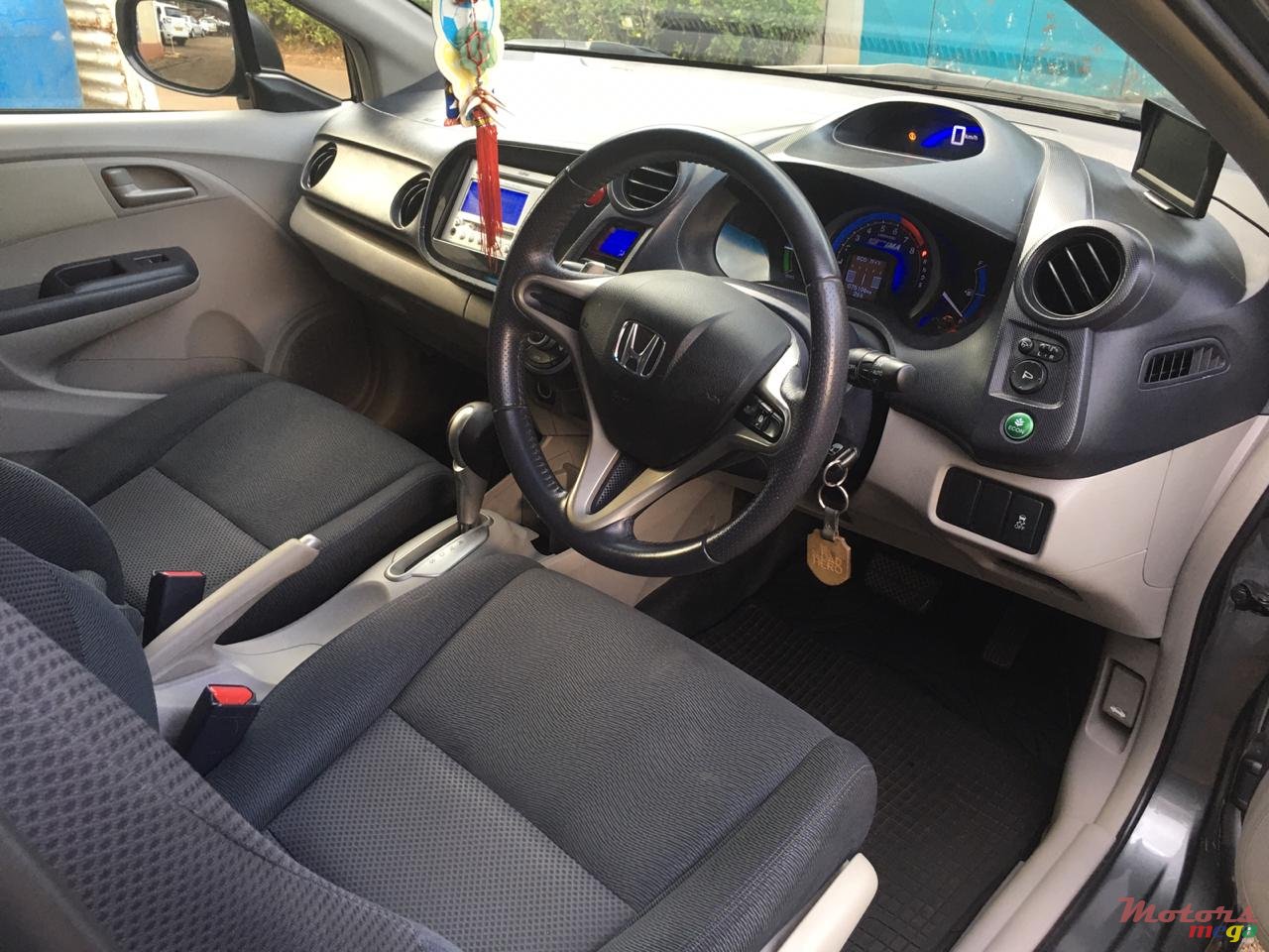 2010' Honda Insight Hybrid photo #6