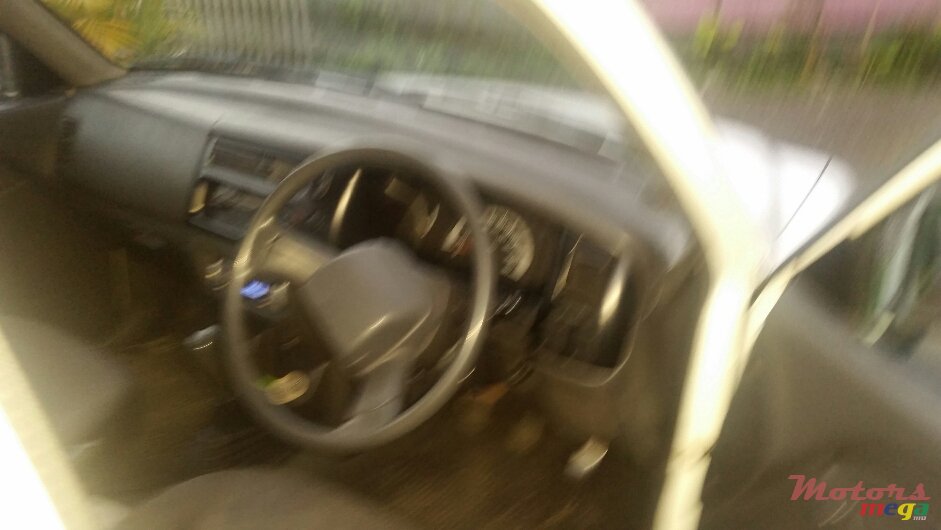 2007' Mitsubishi L 200 2x4 photo #3