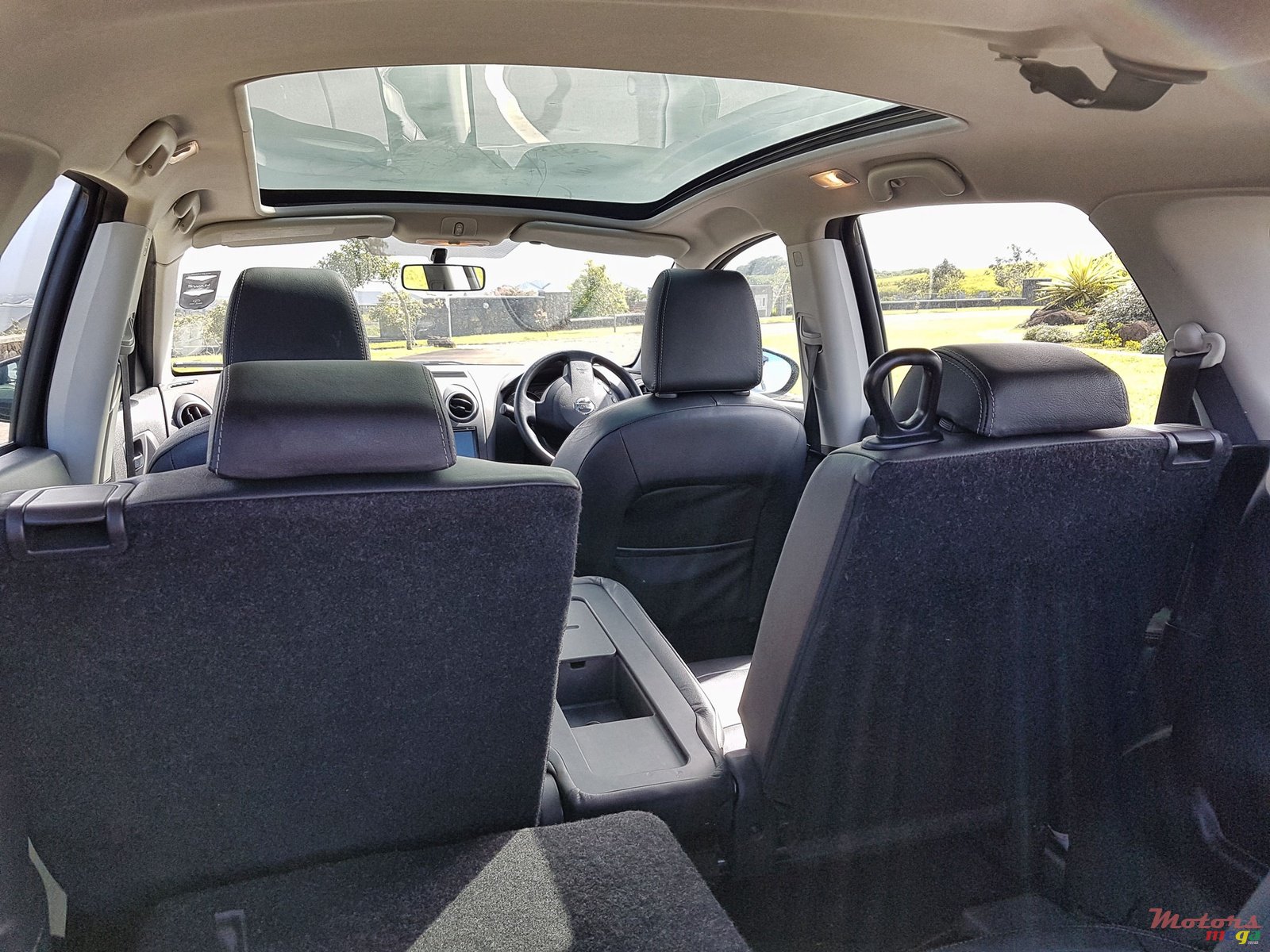 2013' Nissan Qashqai+2 photo #6