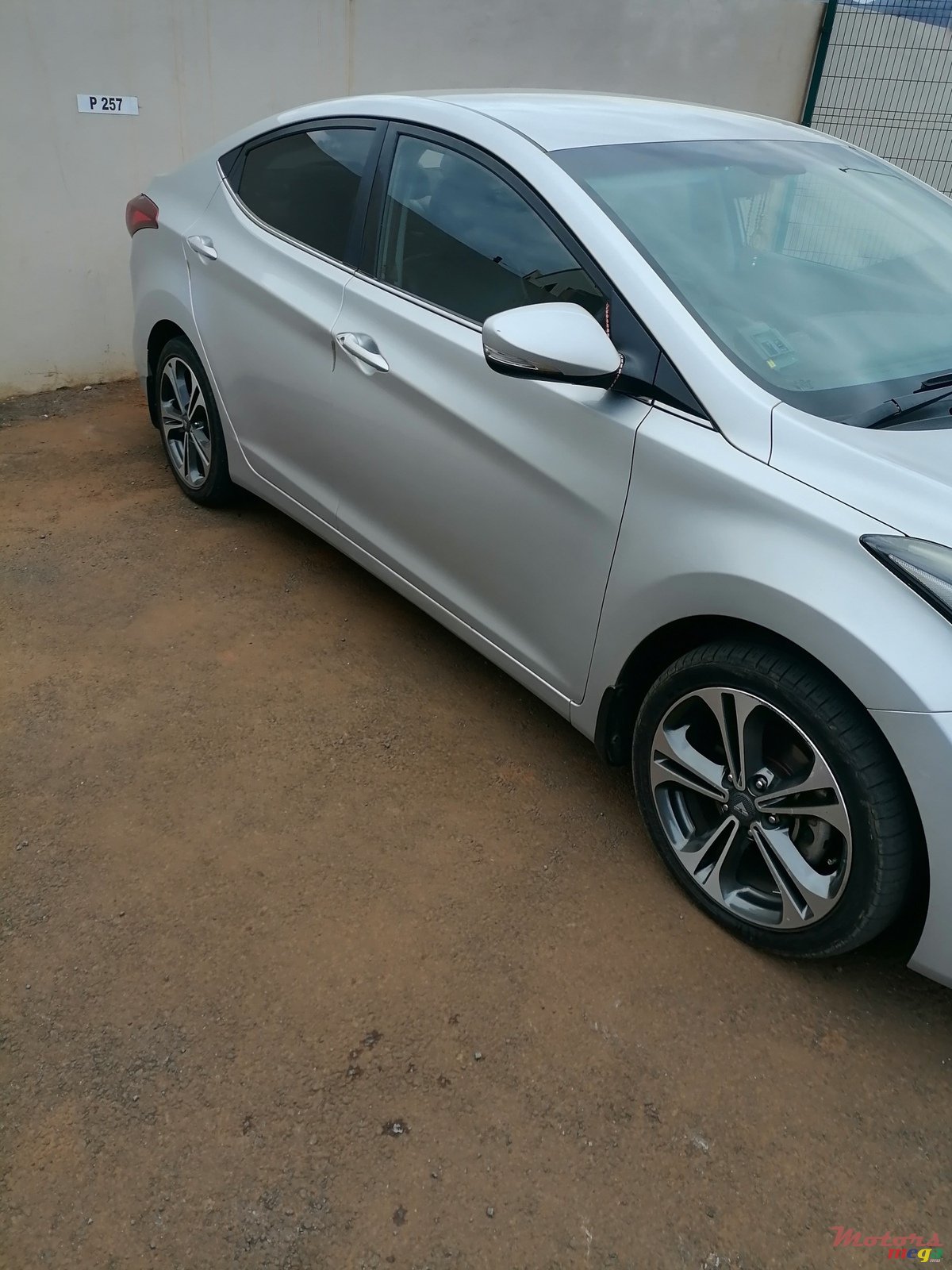 2015' Hyundai Elantra GLS for sale. Rose Hill - Quatres Bornes,