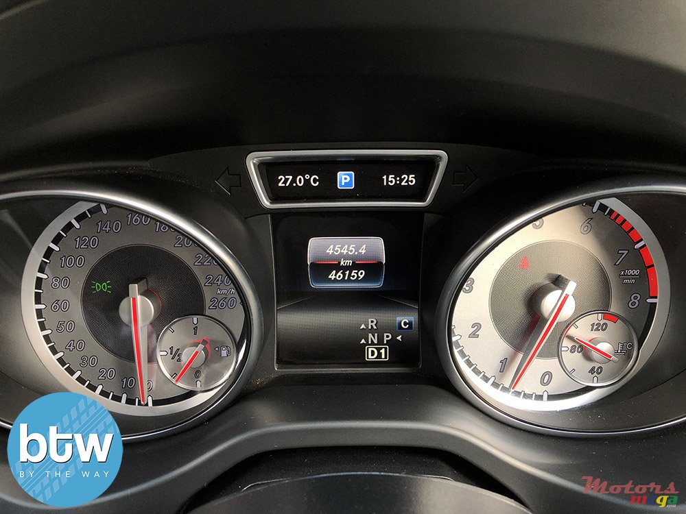 2017' Mercedes-Benz GLA 180 AMG photo #6